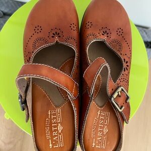 Spring Step Women’s Tan Buckle Mary Janes BOHOS 9/40EU